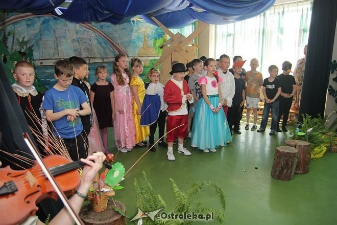 Spektakl Kot w butach w SP 10 [13.06.2013] - zdjęcie #20 - eOstroleka.pl