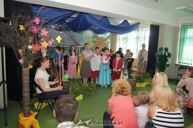 Spektakl Kot w butach w SP 10 [13.06.2013] - zdjęcie #1 - eOstroleka.pl