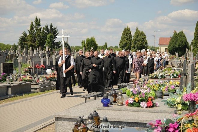 I pogrzeb Dzieci Utraconych [15.06.2013] - zdjęcie #63 - eOstroleka.pl