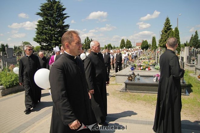 I pogrzeb Dzieci Utraconych [15.06.2013] - zdjęcie #60 - eOstroleka.pl
