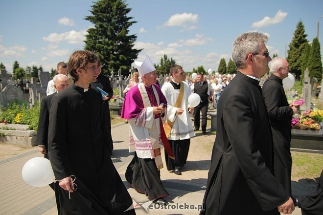 I pogrzeb Dzieci Utraconych [15.06.2013] - zdjęcie #58 - eOstroleka.pl