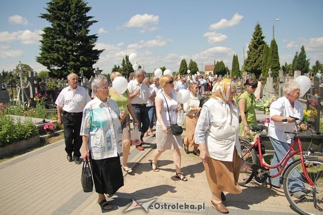 I pogrzeb Dzieci Utraconych [15.06.2013] - zdjęcie #50 - eOstroleka.pl