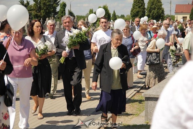 I pogrzeb Dzieci Utraconych [15.06.2013] - zdjęcie #49 - eOstroleka.pl