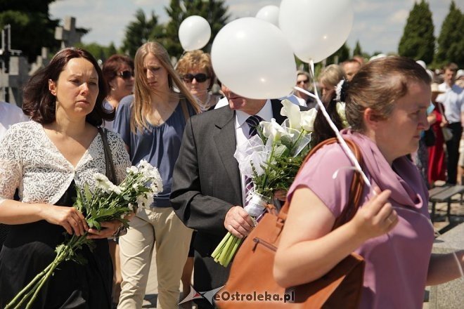 I pogrzeb Dzieci Utraconych [15.06.2013] - zdjęcie #48 - eOstroleka.pl