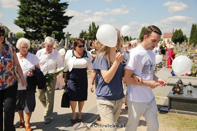 I pogrzeb Dzieci Utraconych [15.06.2013] - zdjęcie #46 - eOstroleka.pl