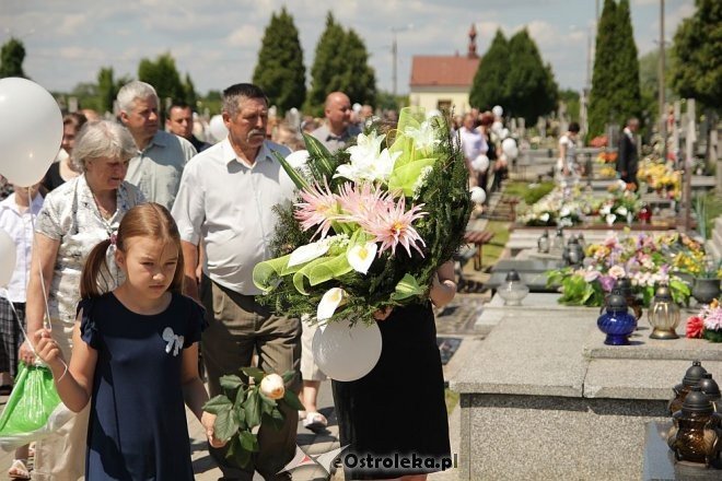 I pogrzeb Dzieci Utraconych [15.06.2013] - zdjęcie #39 - eOstroleka.pl