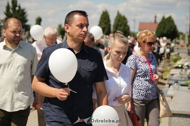 I pogrzeb Dzieci Utraconych [15.06.2013] - zdjęcie #37 - eOstroleka.pl