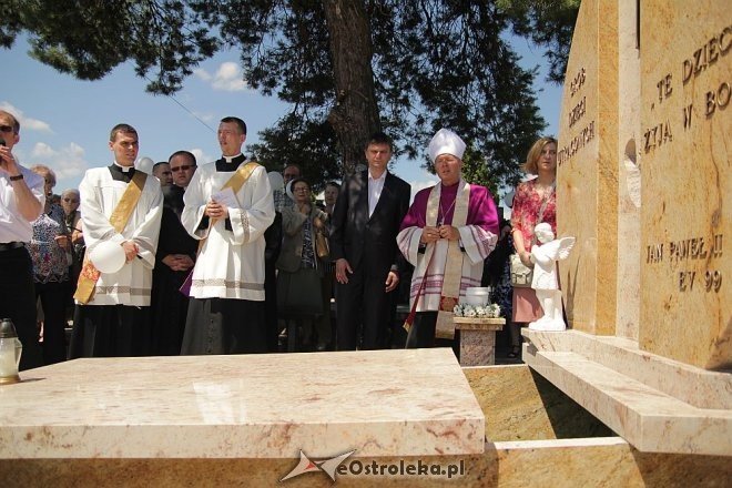 I pogrzeb Dzieci Utraconych [15.06.2013] - zdjęcie #29 - eOstroleka.pl
