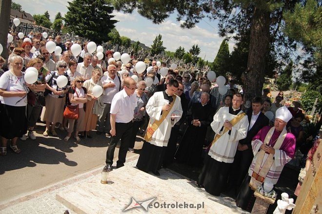 I pogrzeb Dzieci Utraconych [15.06.2013] - zdjęcie #23 - eOstroleka.pl