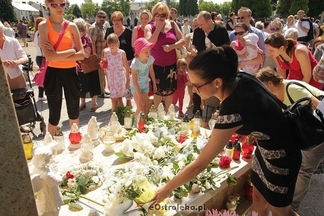 I pogrzeb Dzieci Utraconych [15.06.2013] - zdjęcie #3 - eOstroleka.pl