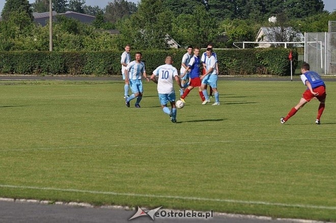 IV liga: MKS Narew – Błękitni Gąbi 0:2 [15.06.2013] - zdjęcie #44 - eOstroleka.pl