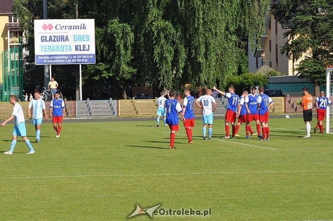 IV liga: MKS Narew – Błękitni Gąbi 0:2 [15.06.2013] - zdjęcie #10 - eOstroleka.pl