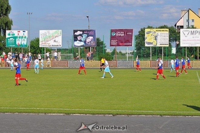 IV liga: MKS Narew – Błękitni Gąbi 0:2 [15.06.2013] - zdjęcie #29 - eOstroleka.pl