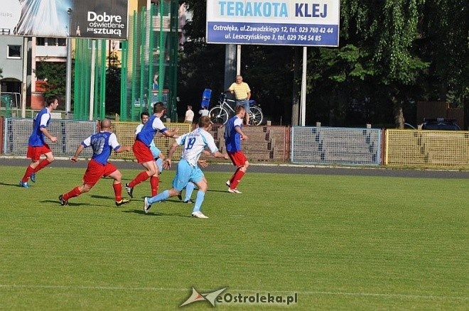 IV liga: MKS Narew – Błękitni Gąbi 0:2 [15.06.2013] - zdjęcie #25 - eOstroleka.pl