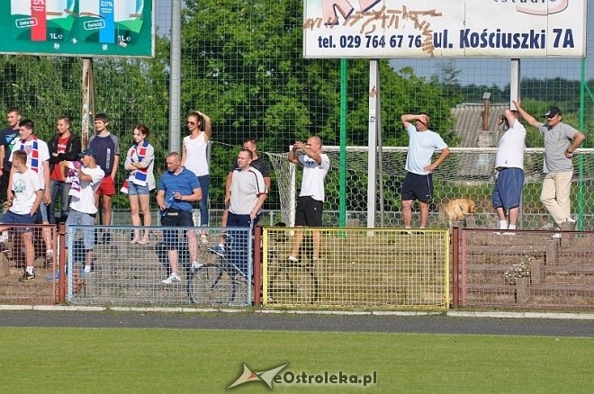 IV liga: MKS Narew – Błękitni Gąbi 0:2 [15.06.2013] - zdjęcie #31 - eOstroleka.pl