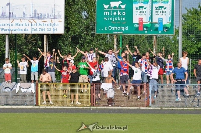 IV liga: MKS Narew – Błękitni Gąbi 0:2 [15.06.2013] - zdjęcie #5 - eOstroleka.pl