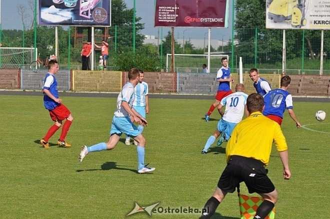 IV liga: MKS Narew – Błękitni Gąbi 0:2 [15.06.2013] - zdjęcie #10 - eOstroleka.pl