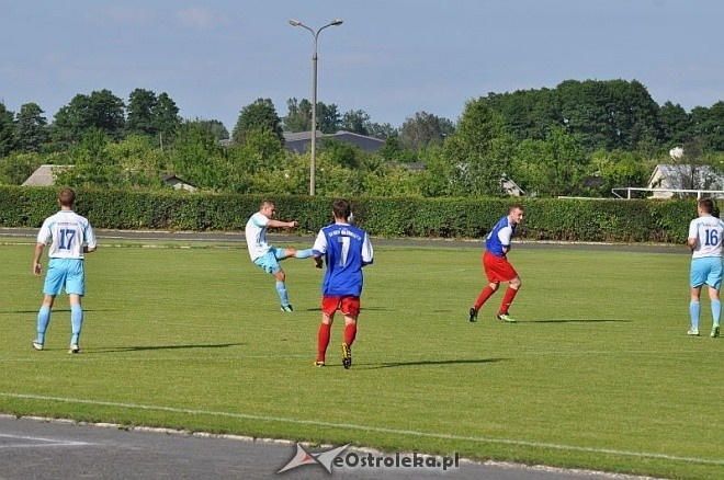 IV liga: MKS Narew – Błękitni Gąbi 0:2 [15.06.2013] - zdjęcie #6 - eOstroleka.pl