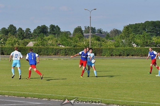 IV liga: MKS Narew – Błękitni Gąbi 0:2 [15.06.2013] - zdjęcie #4 - eOstroleka.pl