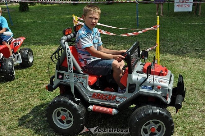 Piknik Równościowy w Dzbeninie [16.06.2013] - zdjęcie #29 - eOstroleka.pl