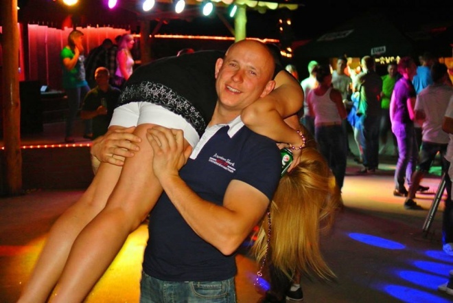 Gorąca sobota w Clubie Ibiza Zalesie [15.06.2013] - zdjęcie #8 - eOstroleka.pl