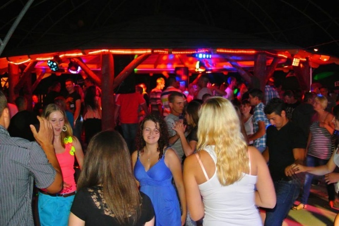 Gorąca sobota w Clubie Ibiza Zalesie [15.06.2013] - zdjęcie #35 - eOstroleka.pl