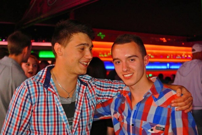 Gorąca sobota w Clubie Ibiza Zalesie [15.06.2013] - zdjęcie #16 - eOstroleka.pl
