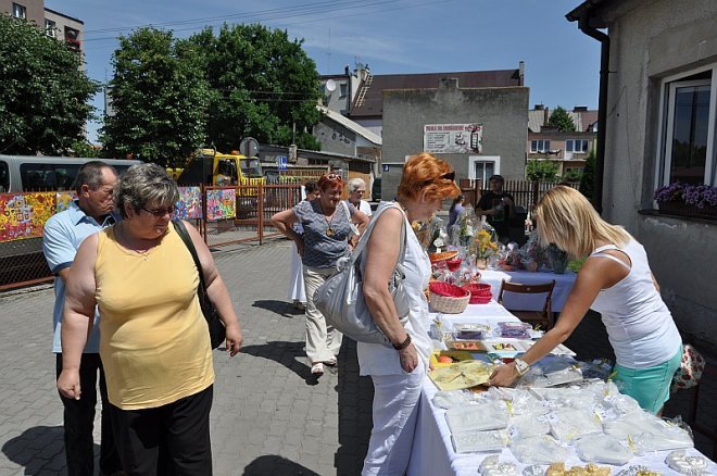 II Aukcja prac wykonanych przez WTZ „Motylki” [20.06.2013] - zdjęcie #35 - eOstroleka.pl