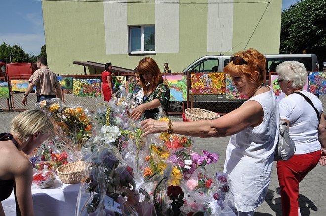 II Aukcja prac wykonanych przez WTZ „Motylki” [20.06.2013] - zdjęcie #18 - eOstroleka.pl