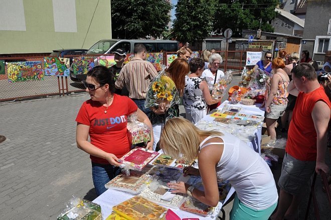 II Aukcja prac wykonanych przez WTZ „Motylki” [20.06.2013] - zdjęcie #25 - eOstroleka.pl