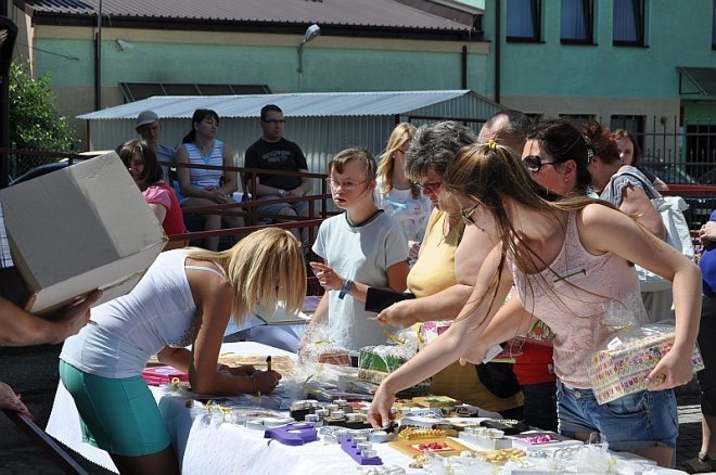 II Aukcja prac wykonanych przez WTZ „Motylki” [20.06.2013] - zdjęcie #2 - eOstroleka.pl