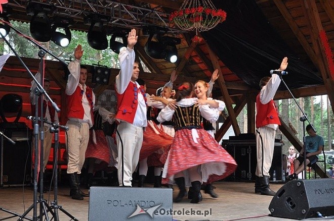 Droga na Ostrołękę i Brathanki na Weselu Kurpiowskim w Kadzidle [23.06.2013] - zdjęcie #132 - eOstroleka.pl