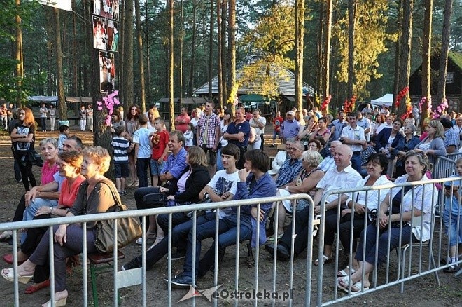 Droga na Ostrołękę i Brathanki na Weselu Kurpiowskim w Kadzidle [23.06.2013] - zdjęcie #68 - eOstroleka.pl
