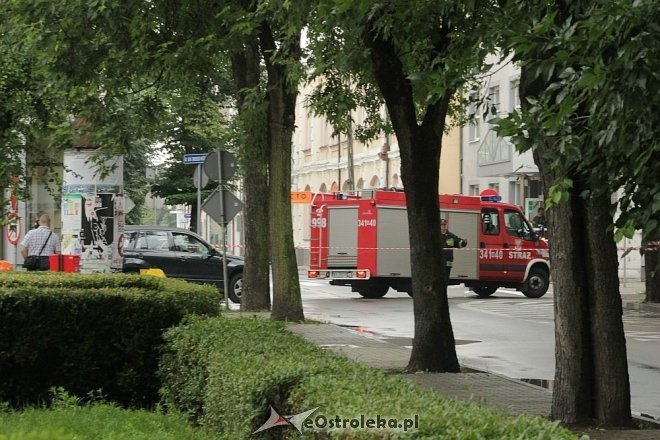 Ewakuacja ulicy Kościuszki. Ktoś podłożył bombę w Prokuraturze? - zdjęcie #13 - eOstroleka.pl