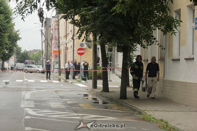 Ewakuacja ulicy Kościuszki. Ktoś podłożył bombę w Prokuraturze? - zdjęcie #34 - eOstroleka.pl
