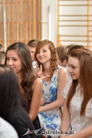 Uroczyste zakończenie roku szkolnego klas 3 w Gimnazjum nr 2 - zdjęcie #19 - eOstroleka.pl
