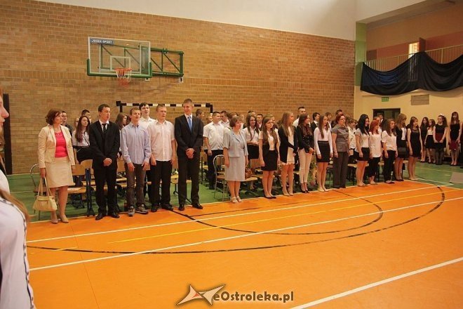 Zakończenie roku szkolnego 2012/2013 w Gimnazjum nr 1 [27.06.2013] - zdjęcie #74 - eOstroleka.pl
