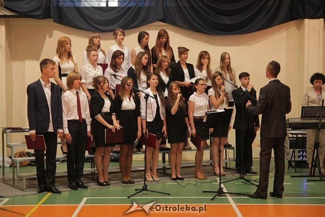 Zakończenie roku szkolnego 2012/2013 w Gimnazjum nr 1 [27.06.2013] - zdjęcie #65 - eOstroleka.pl