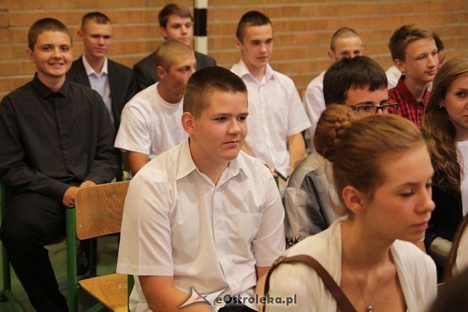 Zakończenie roku szkolnego 2012/2013 w Gimnazjum nr 1 [27.06.2013] - zdjęcie #49 - eOstroleka.pl