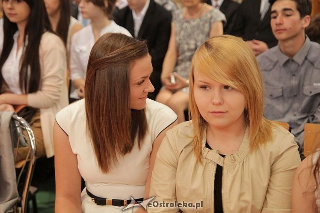 Zakończenie roku szkolnego 2012/2013 w Gimnazjum nr 1 [27.06.2013] - zdjęcie #27 - eOstroleka.pl