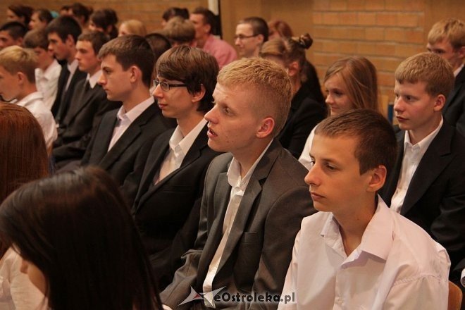 Zakończenie roku szkolnego 2012/2013 w Gimnazjum nr 1 [27.06.2013] - zdjęcie #15 - eOstroleka.pl
