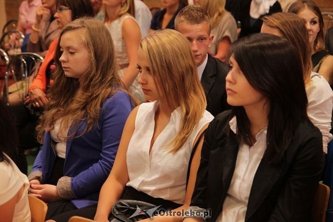Zakończenie roku szkolnego 2012/2013 w Gimnazjum nr 1 [27.06.2013] - zdjęcie #11 - eOstroleka.pl