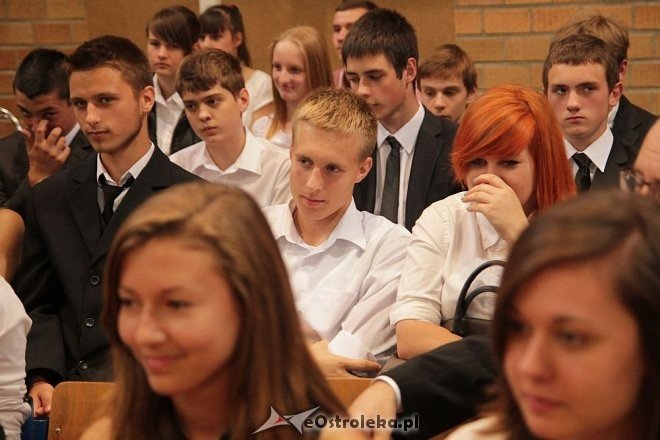 Zakończenie roku szkolnego 2012/2013 w Gimnazjum nr 1 [27.06.2013] - zdjęcie #9 - eOstroleka.pl