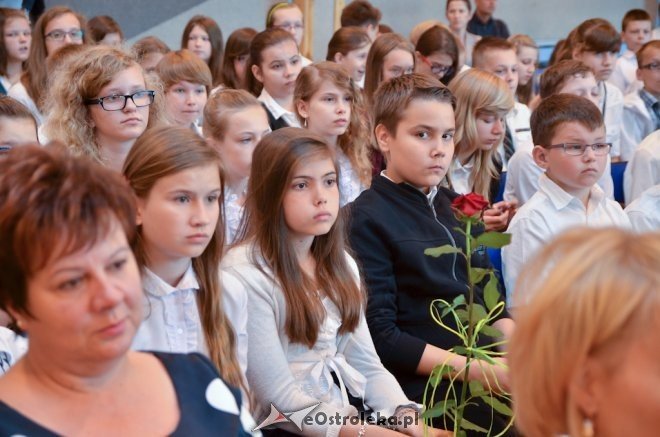 Zakończenie roku szkolnego w Szkole Podstawowej nr 10 - zdjęcie #30 - eOstroleka.pl