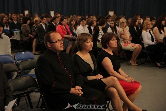 Zakończenie roku szkolnego w I LO w Ostrołęce [28.06.2013] - zdjęcie #41 - eOstroleka.pl