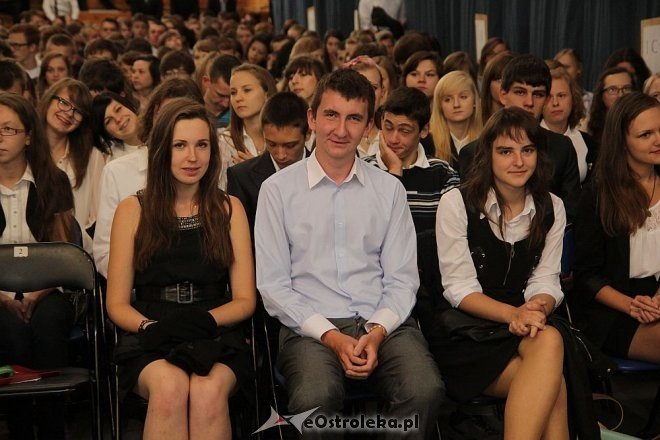Zakończenie roku szkolnego w I LO w Ostrołęce [28.06.2013] - zdjęcie #35 - eOstroleka.pl