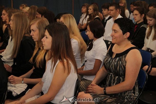 Zakończenie roku szkolnego w I LO w Ostrołęce [28.06.2013] - zdjęcie #20 - eOstroleka.pl