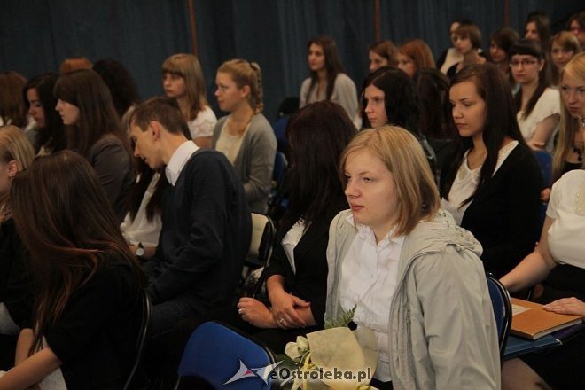 Zakończenie roku szkolnego w I LO w Ostrołęce [28.06.2013] - zdjęcie #25 - eOstroleka.pl