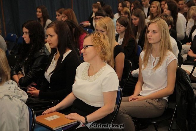 Zakończenie roku szkolnego w I LO w Ostrołęce [28.06.2013] - zdjęcie #24 - eOstroleka.pl