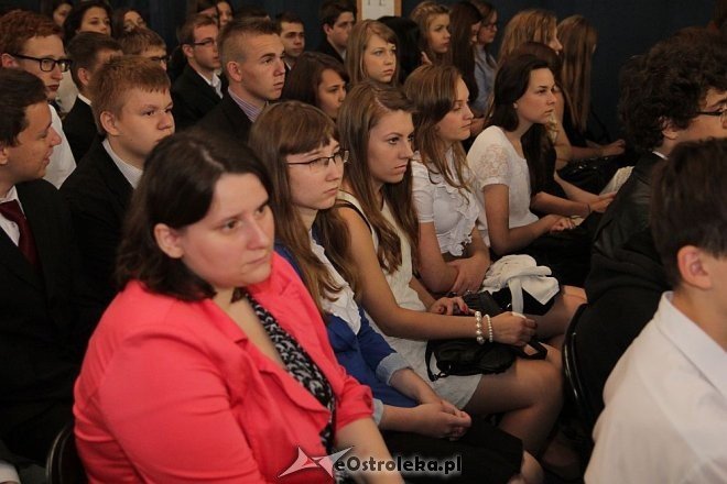 Zakończenie roku szkolnego w I LO w Ostrołęce [28.06.2013] - zdjęcie #7 - eOstroleka.pl